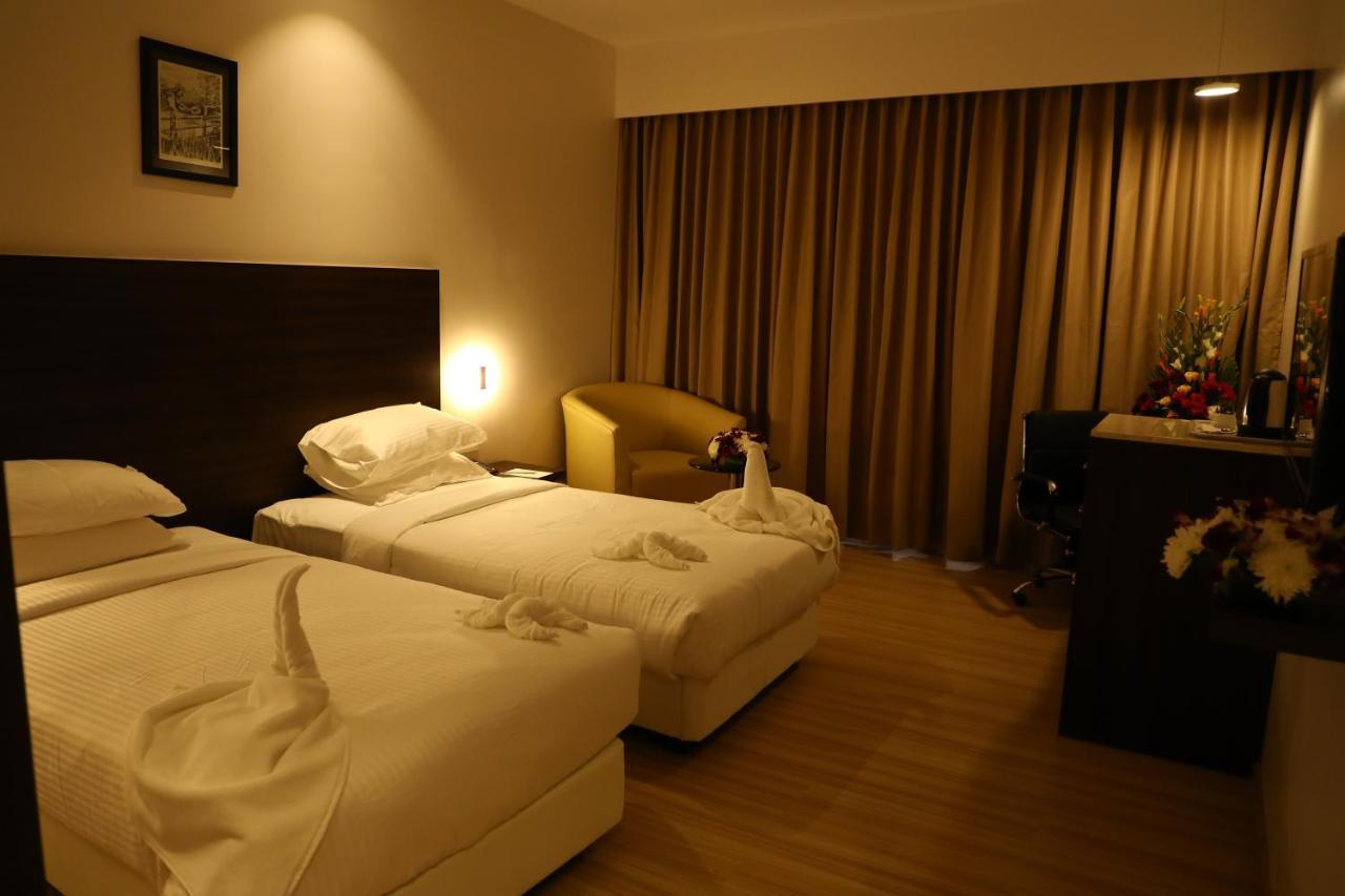 Yn Hotels Bangalore Dış mekan fotoğraf